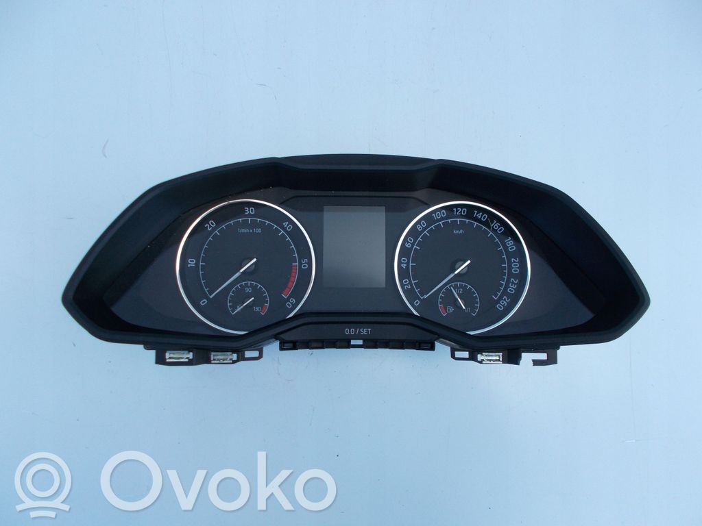 Skoda Superb B8 (3V) Licznik / Prędkościomierz 