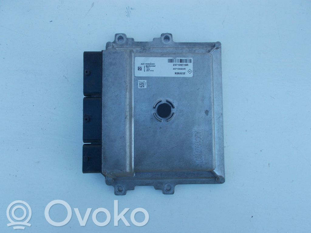 Renault Clio IV Engine control unit/module 