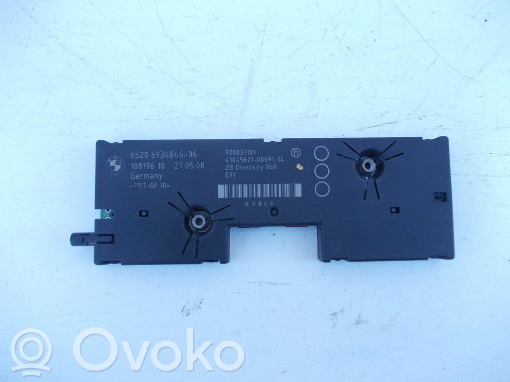 BMW 3 E90 E91 Antenos stiprintuvas 