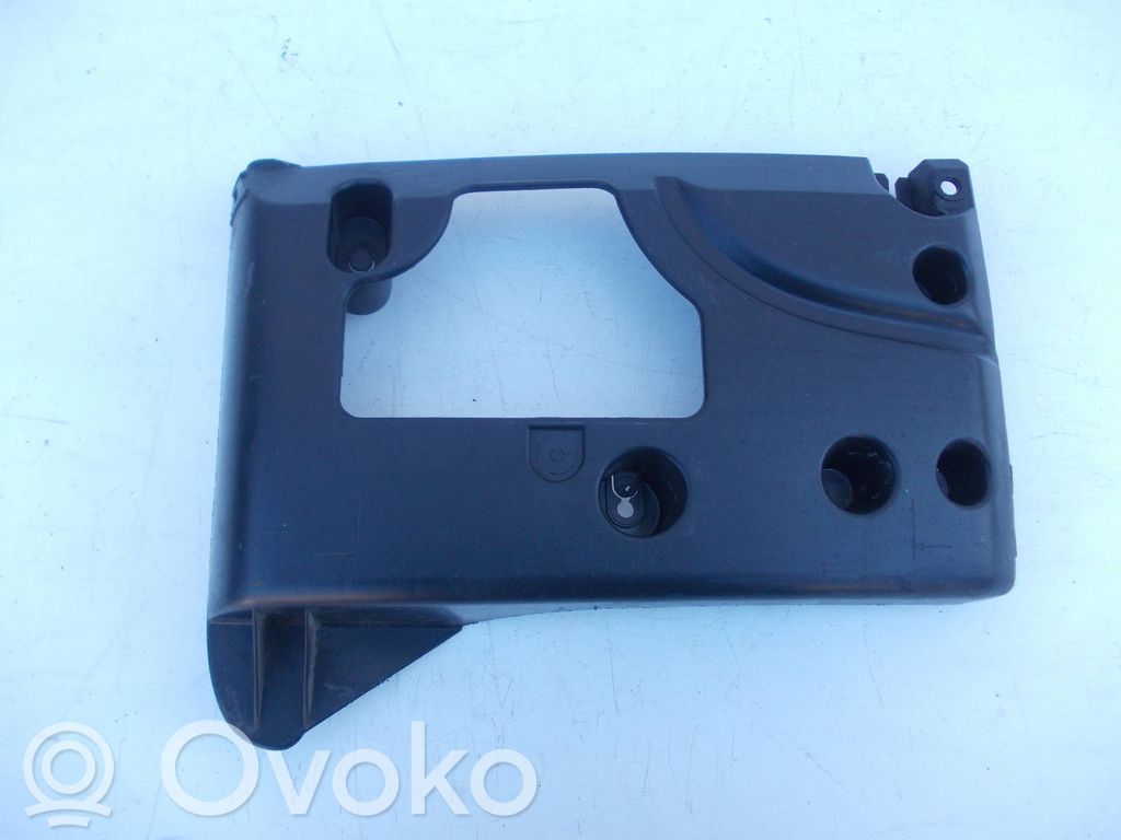 Renault Master III Uchwyt / Mocowanie zderzaka tylnego 
