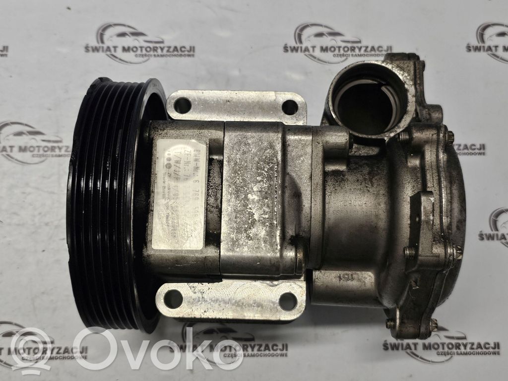 BMW 3 E90 E91 Vairo stiprintuvo siurblys 
