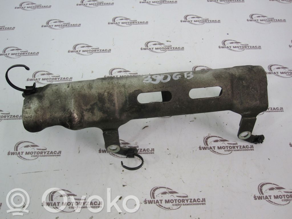 Nissan Juke I F15 other engine part 