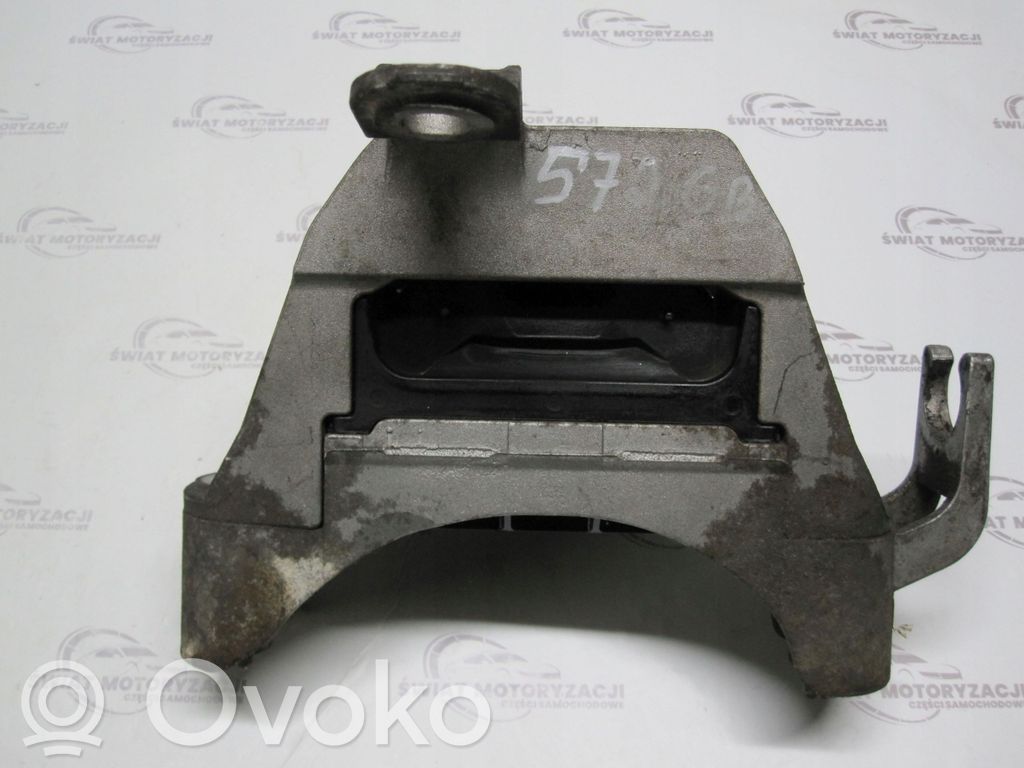 Opel Astra J Engine mount bracket 