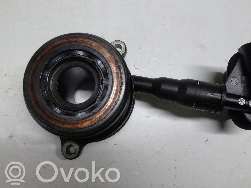 Ford Focus Pomocniczy cylinder łożyska wciskowego sprzęgła 