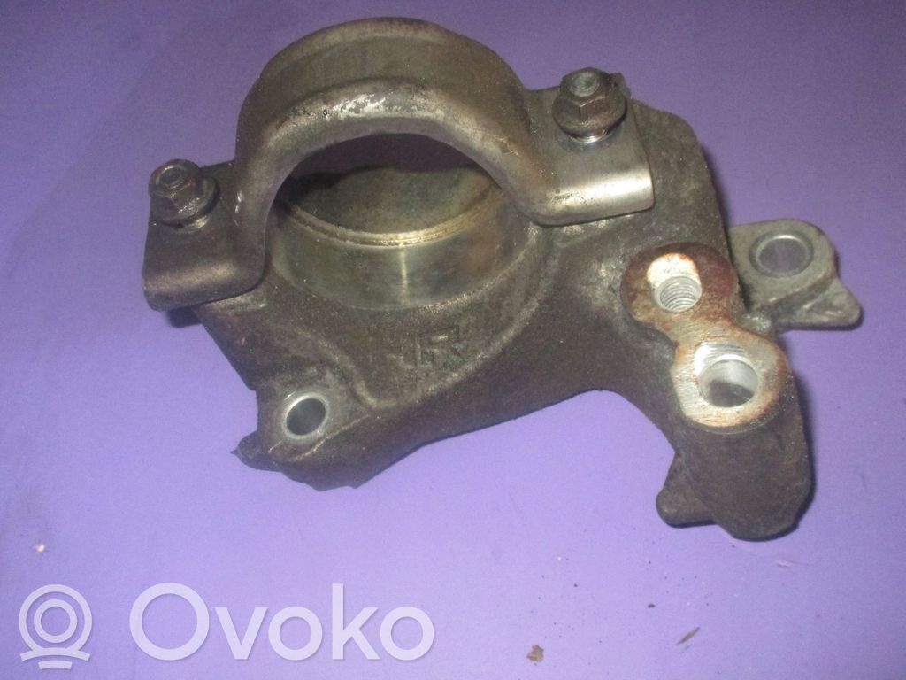 Mazda 6 Wspornik / Mocowanie łożyska podpory wału napędowego 