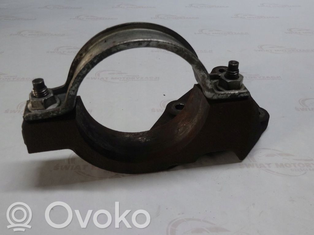 Ford Focus Moottorin kiinnikekorvake (käytetyt) 