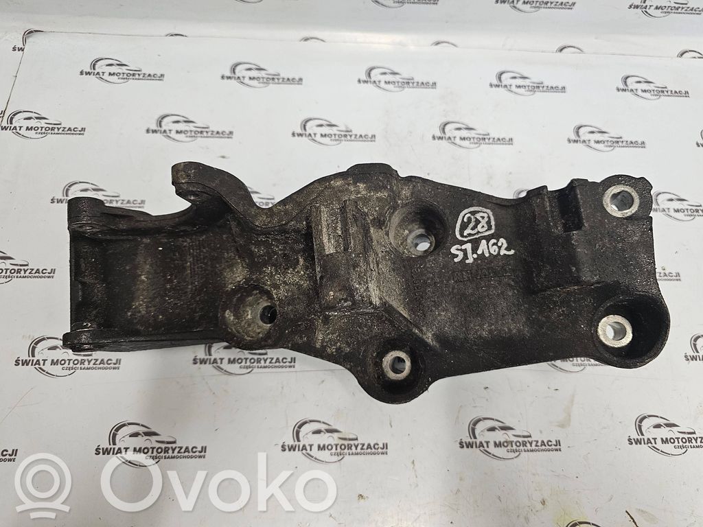 Renault Trafic II (X83) Generator/alternator bracket 