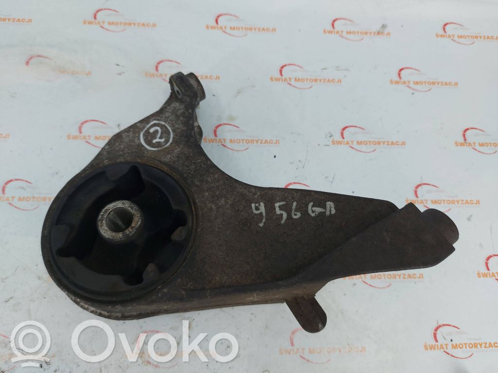 Chevrolet Captiva Engine mount bracket 