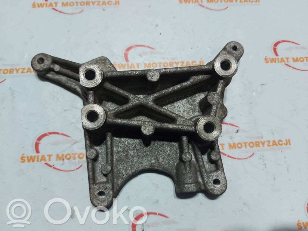 Fiat Doblo Engine mounting bracket 