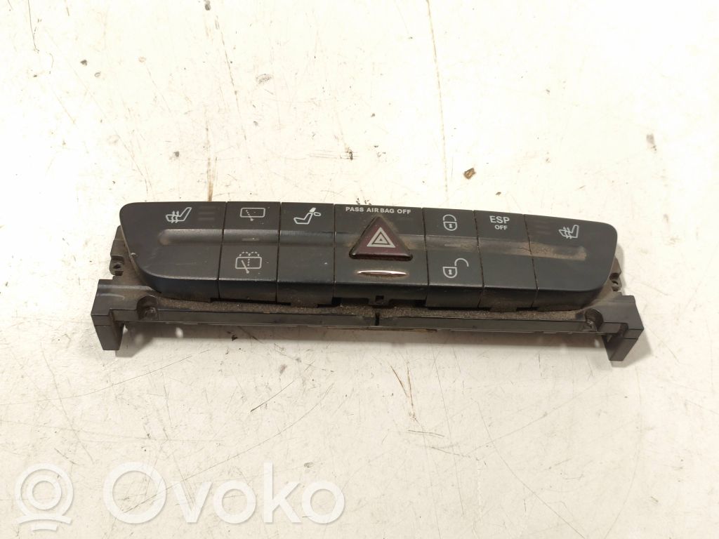 Mercedes-Benz E W211 Un conjunto de interruptores 