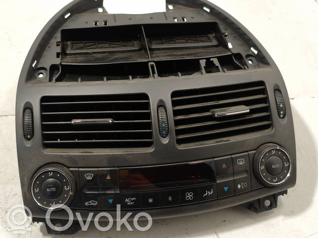 Mercedes-Benz E W211 Climate control unit 