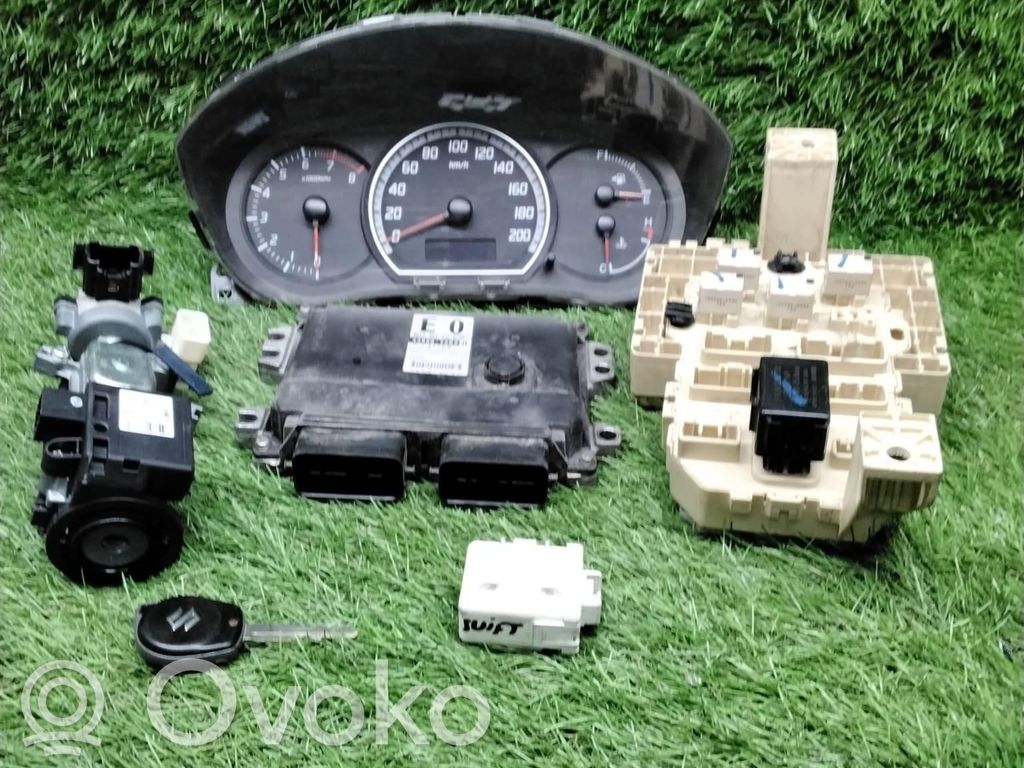 Suzuki Swift I Engine ECU kit and lock set 