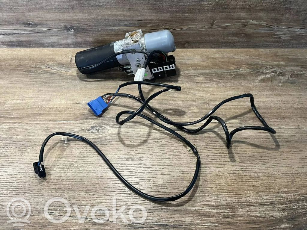 Peugeot 307 CC Sähkökäyttöisen kattoluukun asennussarja 