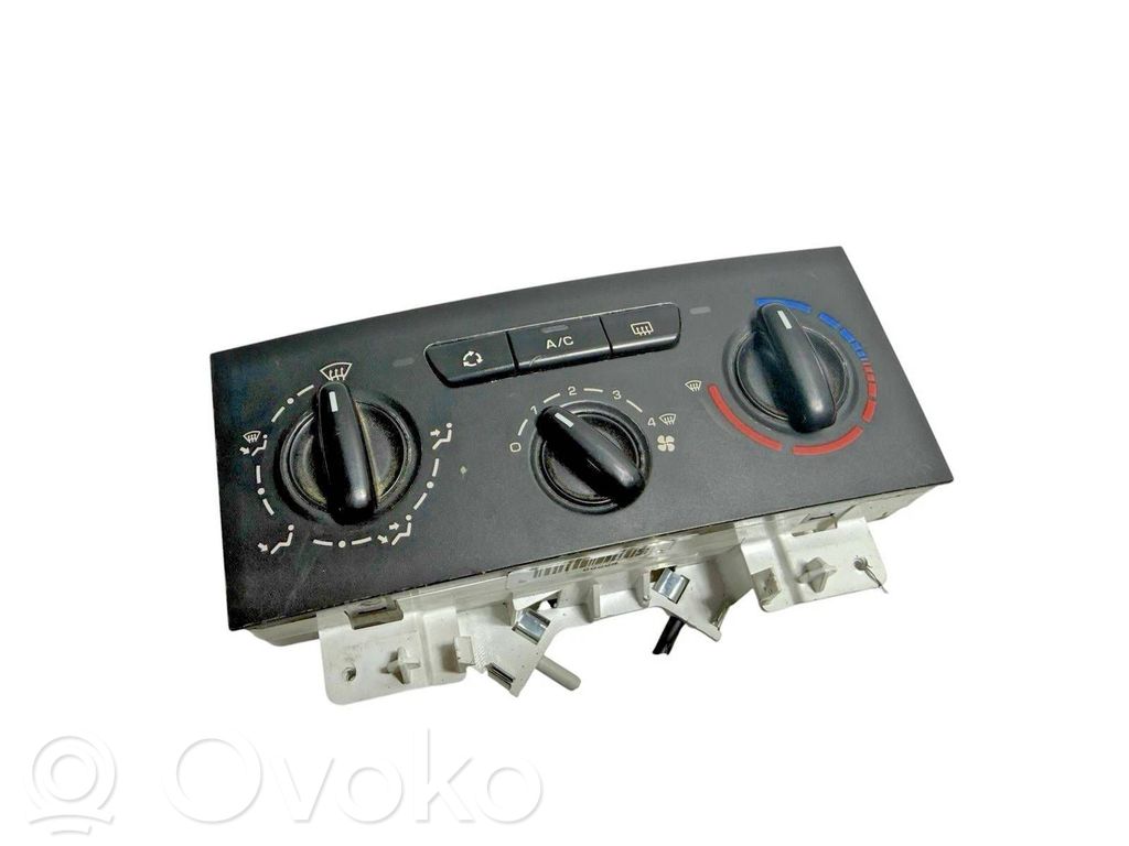 Peugeot Expert Climate control unit 