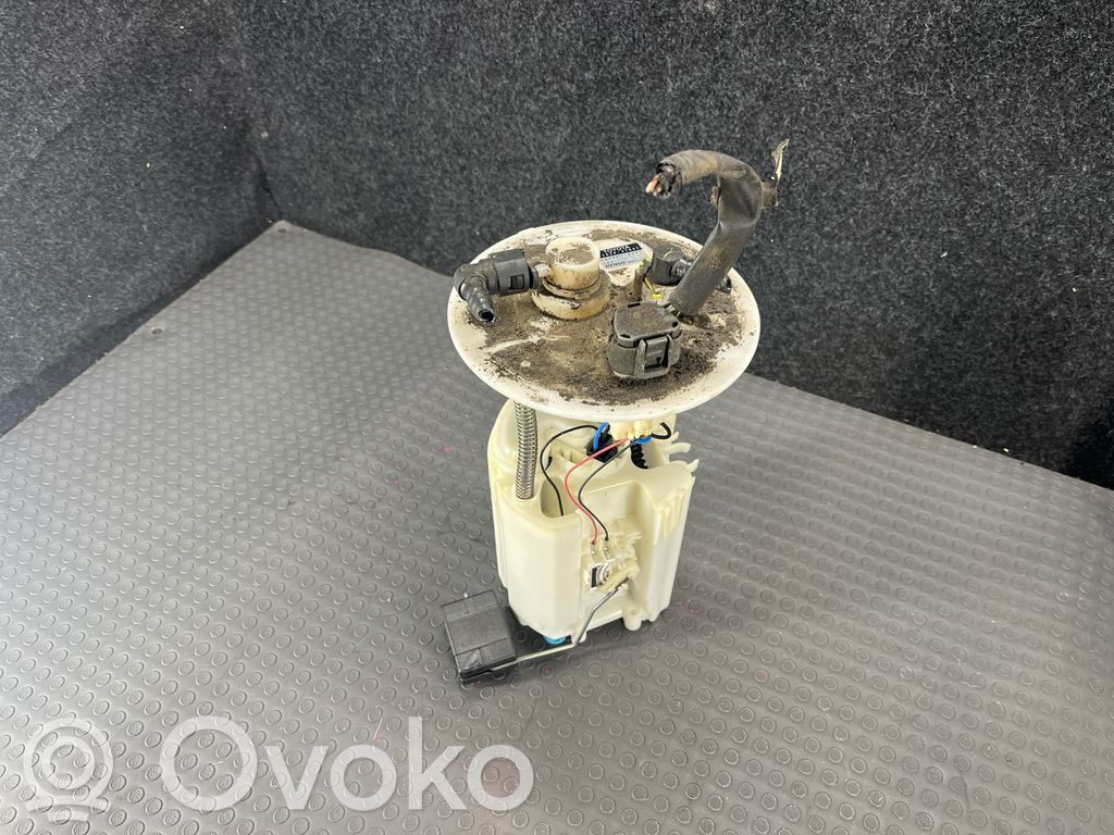 Toyota Prius (XW20) Pompa paliwa w zbiorniku 