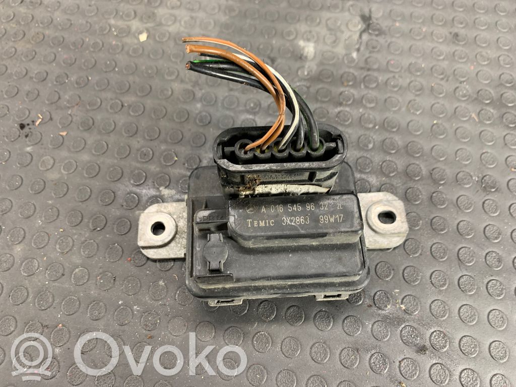 Mercedes-Benz SL R129 Coolant fan relay 