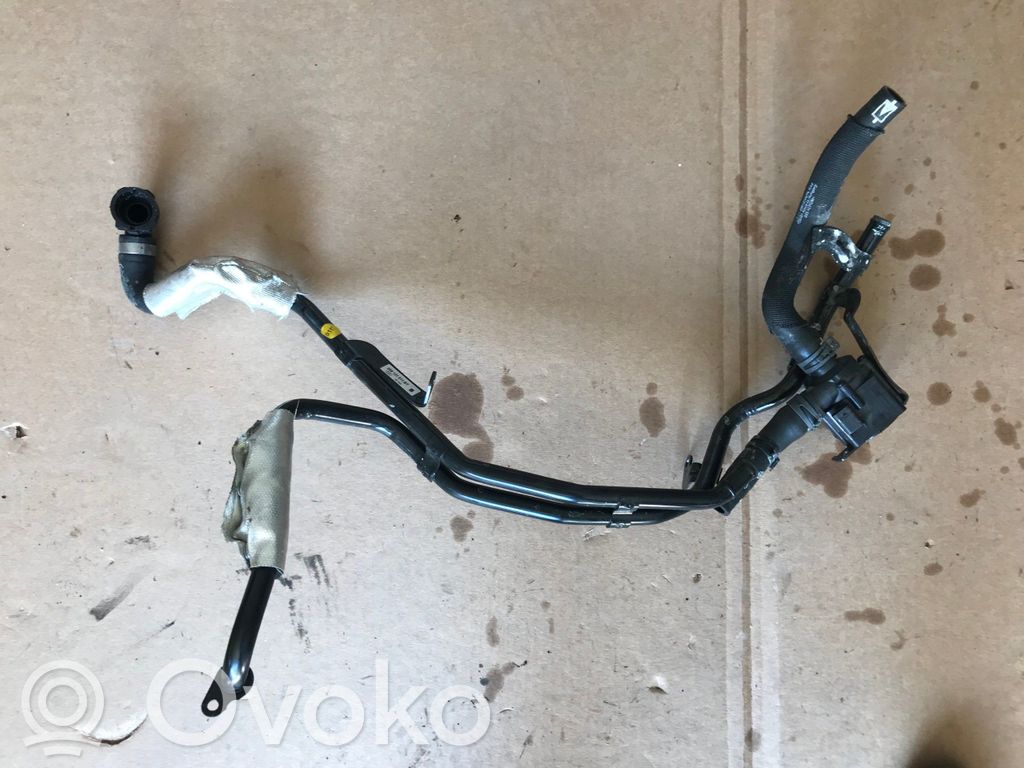 Audi A7 S7 4K8 Engine coolant pipe/hose 