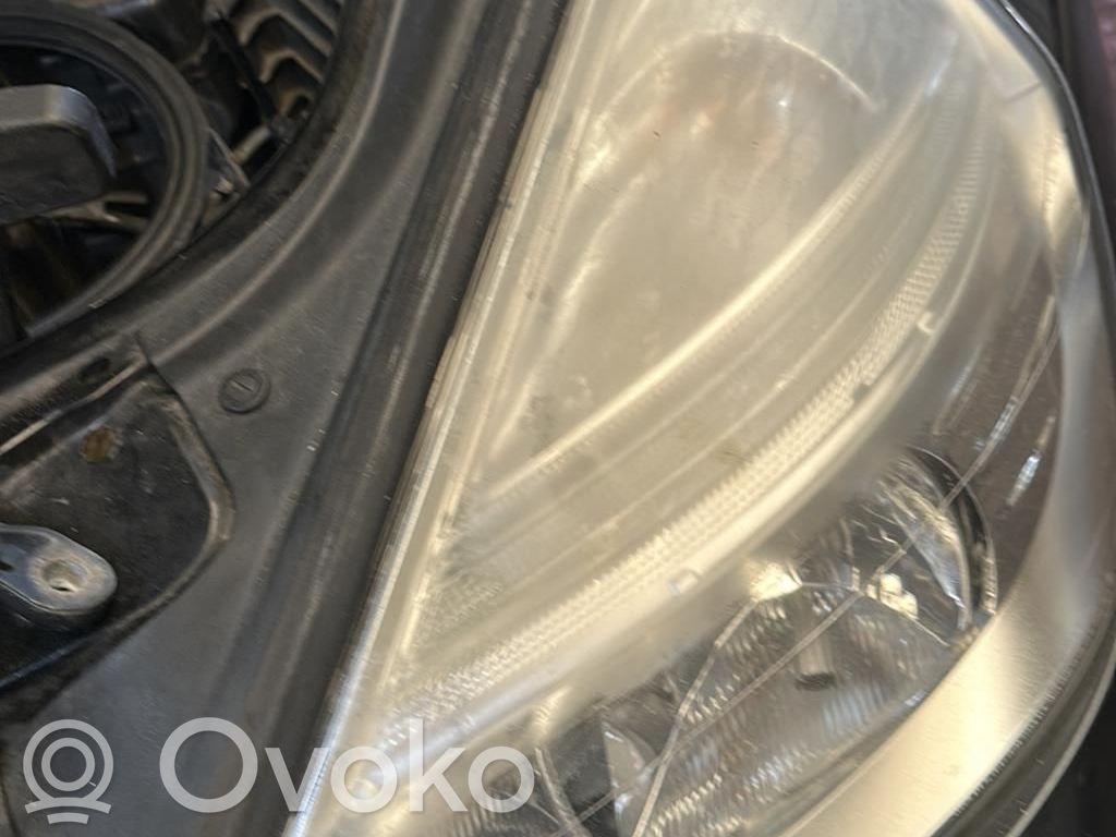 Renault Espace IV Priekinis žibintas 