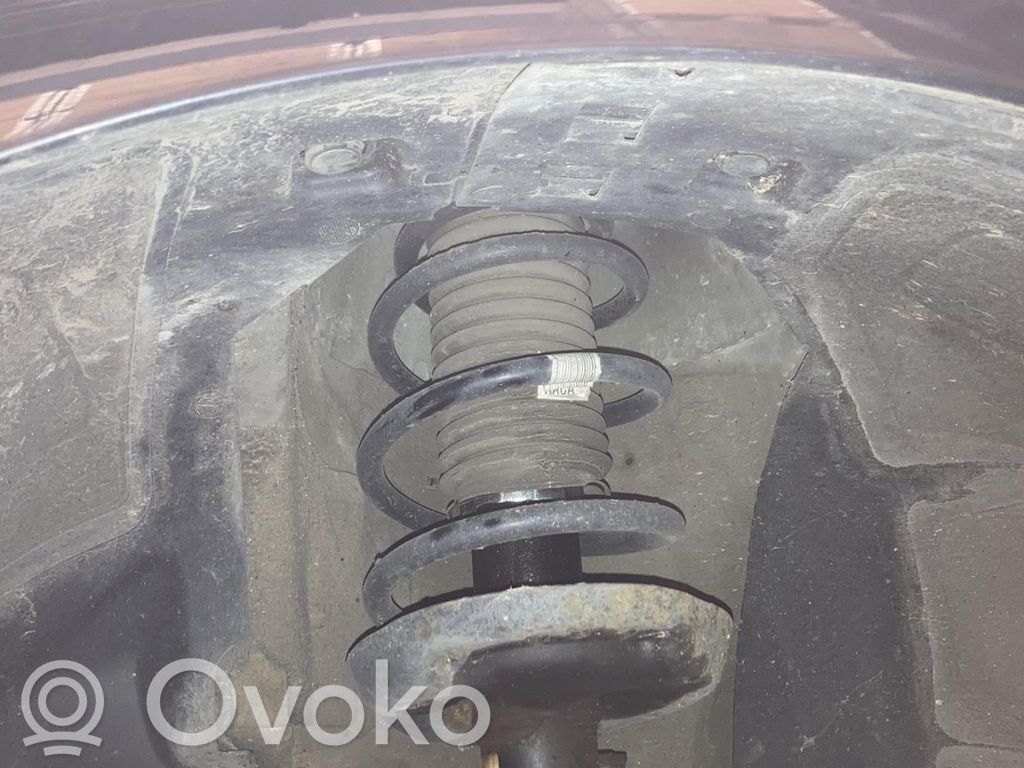 Opel Astra J Pare-boue passage de roue avant 