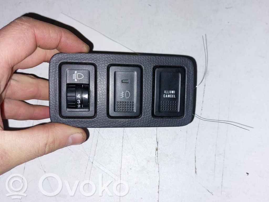 Suzuki SX4 Interruptor de luz 