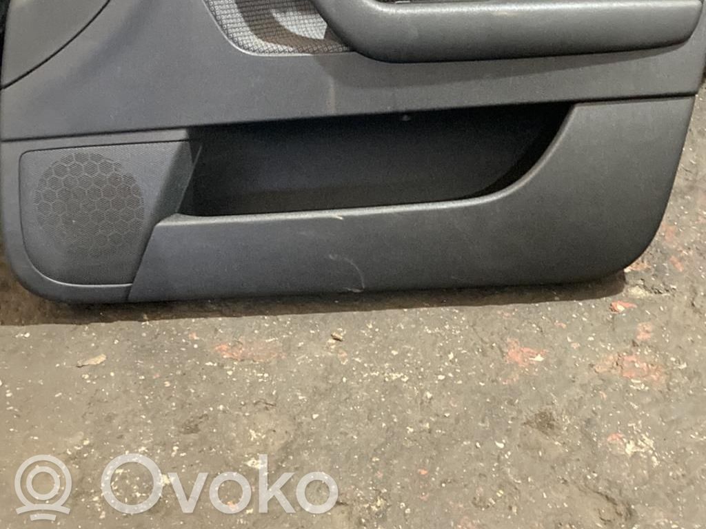 Audi A3 S3 A3 Sportback 8P Обшивка передней двери 
