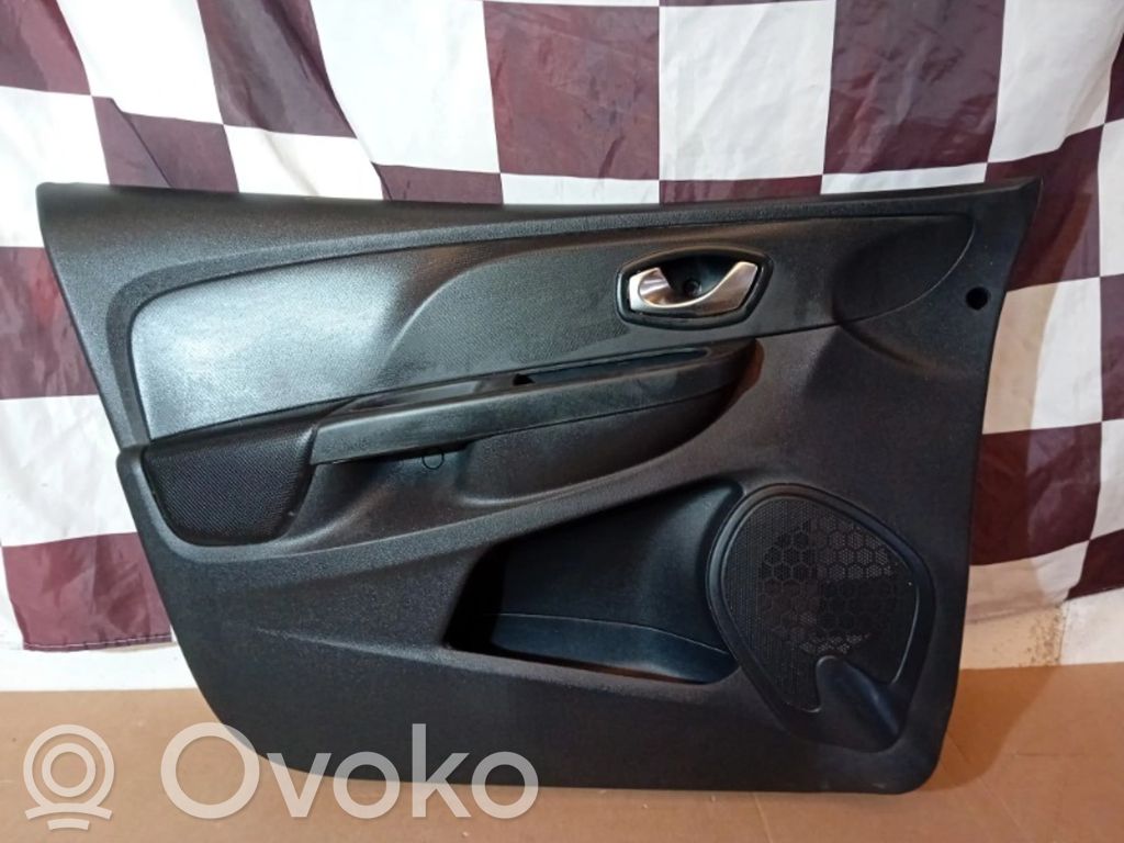Renault Clio IV Priekšējo durvju apdare 