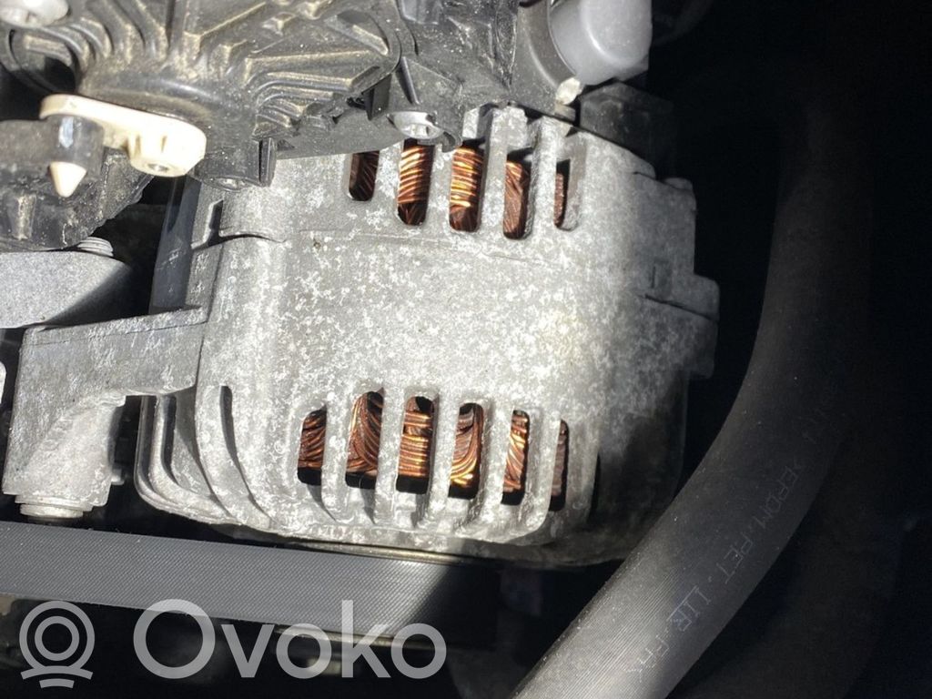 Toyota Verso Generatorius 