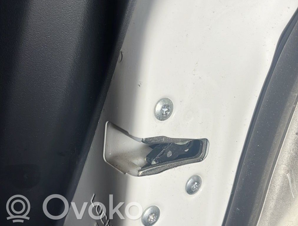 Peugeot iOn Galinių durų spyna 