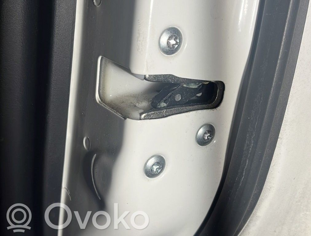 Peugeot iOn Front door lock 