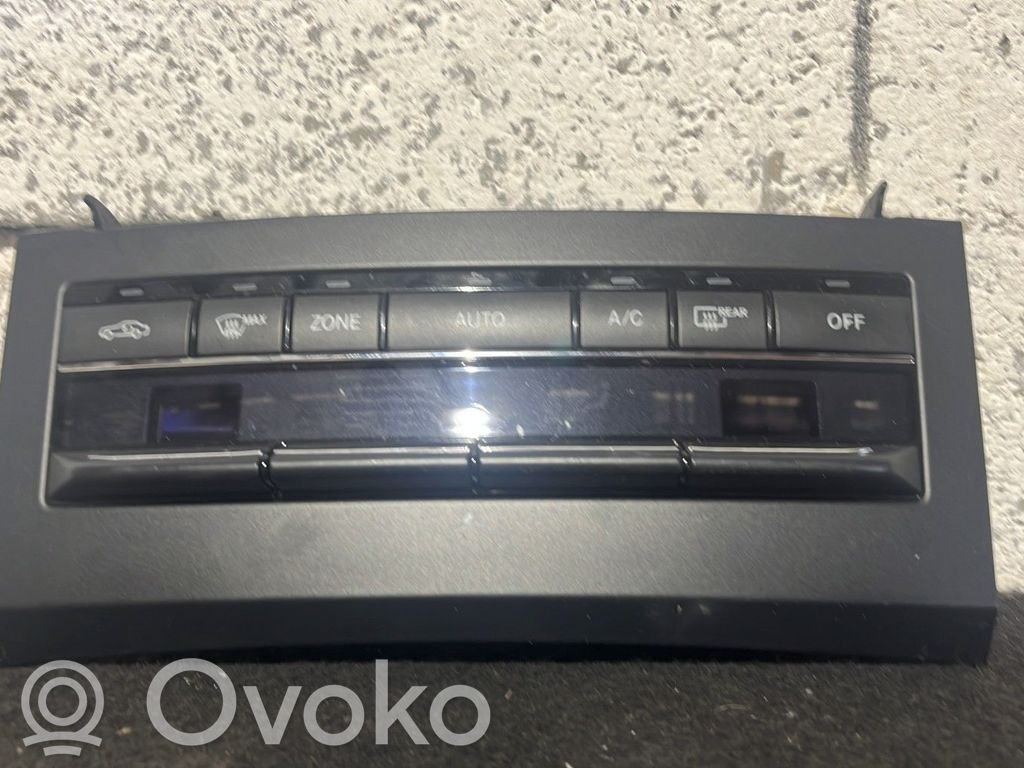 Mercedes-Benz E C207 W207 Climate control unit 