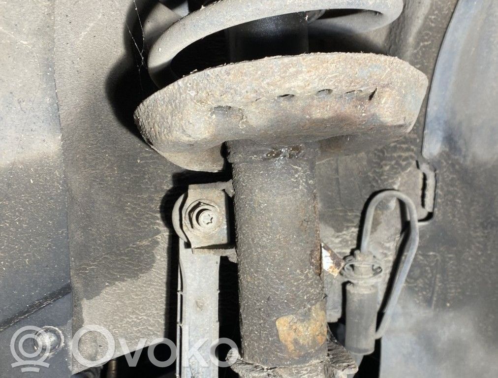 Opel Astra J Priekšpusē amortizators ar atsperi 