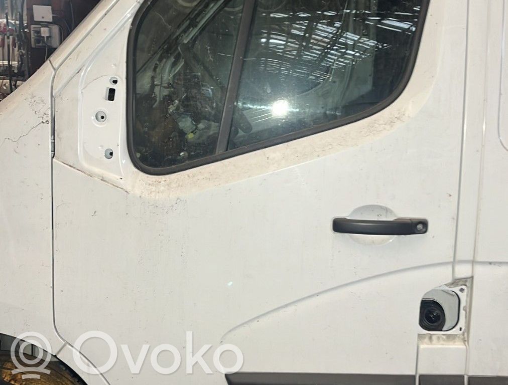 Nissan NV400 Puerta delantera 