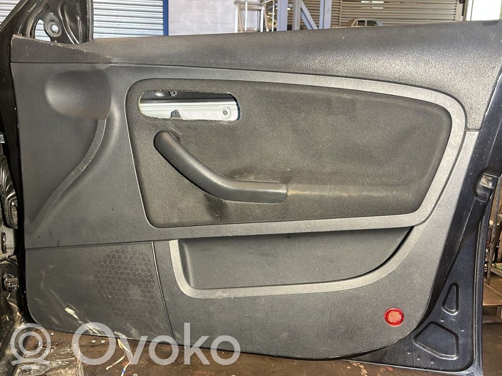 Seat Ibiza III (6L) Revestimiento de puerta delantera 