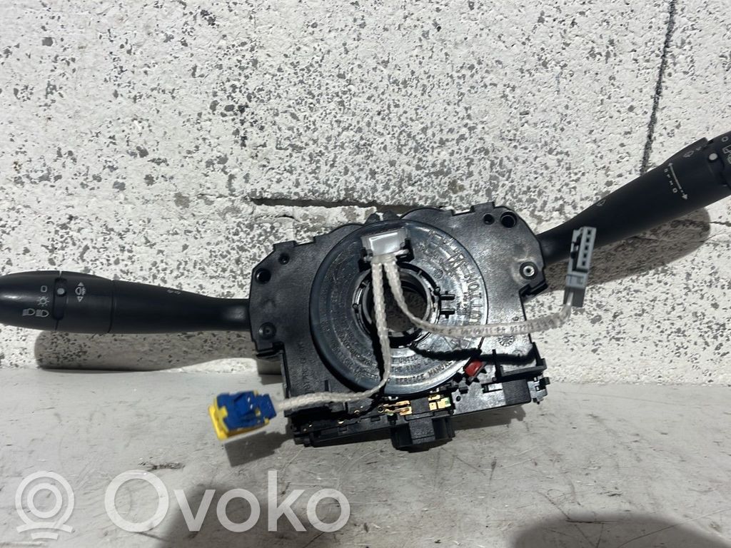 Peugeot 308 Interruptor/palanca de limpiador de luz de giro 