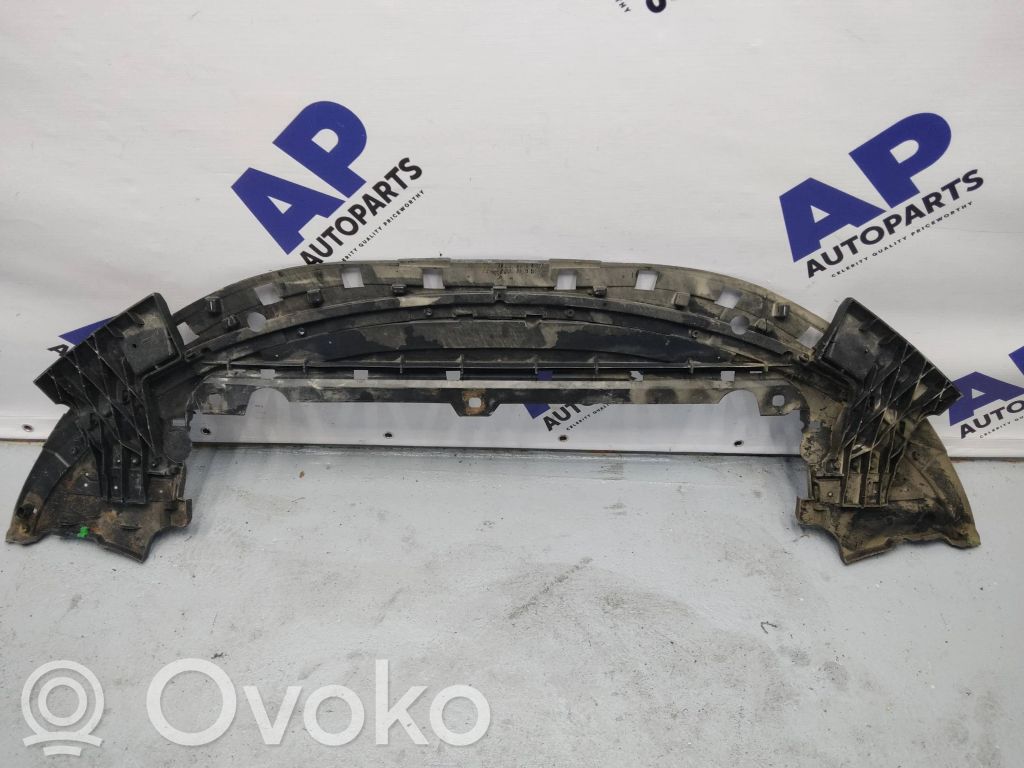 Volvo V60 Etupuskurin alustan pohjalevy 