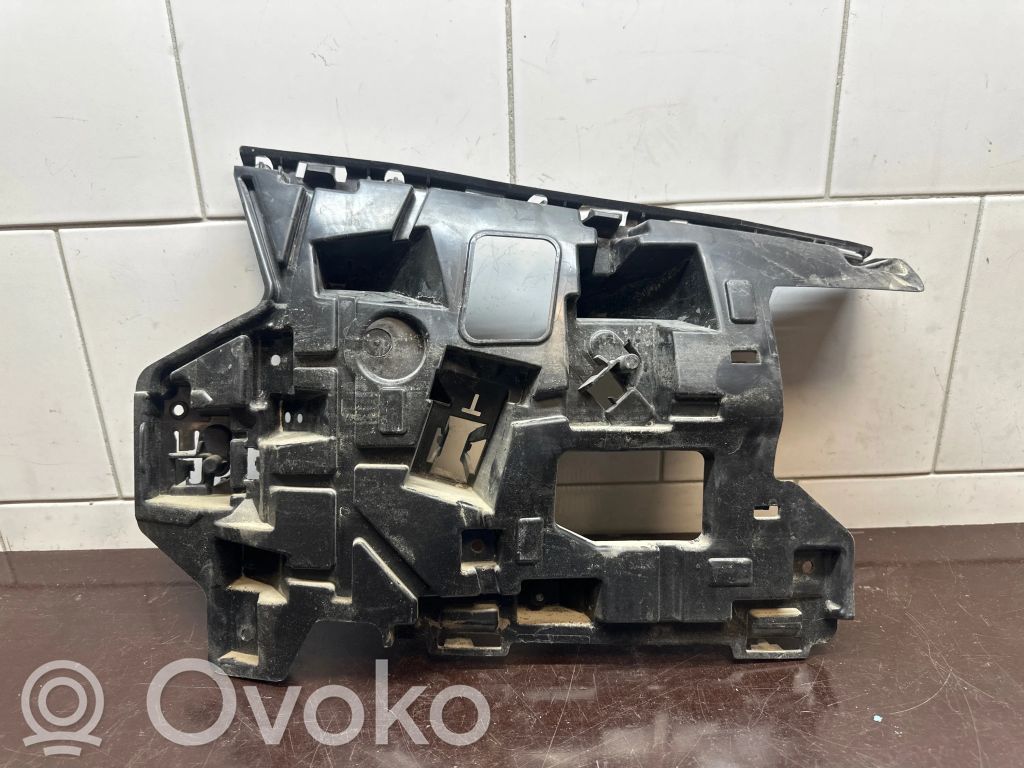 Volvo V40 Front bumper mounting bracket 
