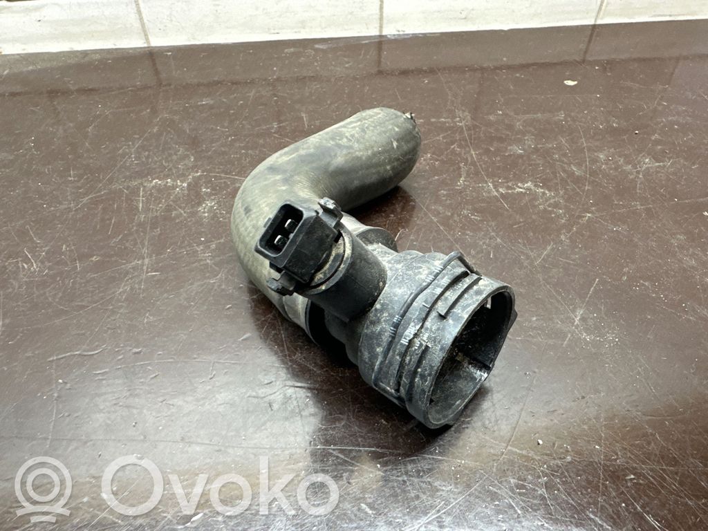 BMW 5 E60 E61 Engine coolant pipe/hose 