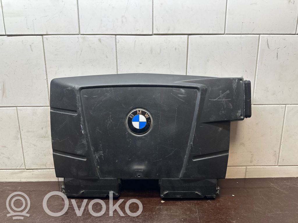 BMW 3 E90 E91 Air intake duct part 