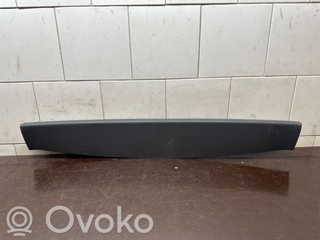 Tailgate trim   39804575,2254388