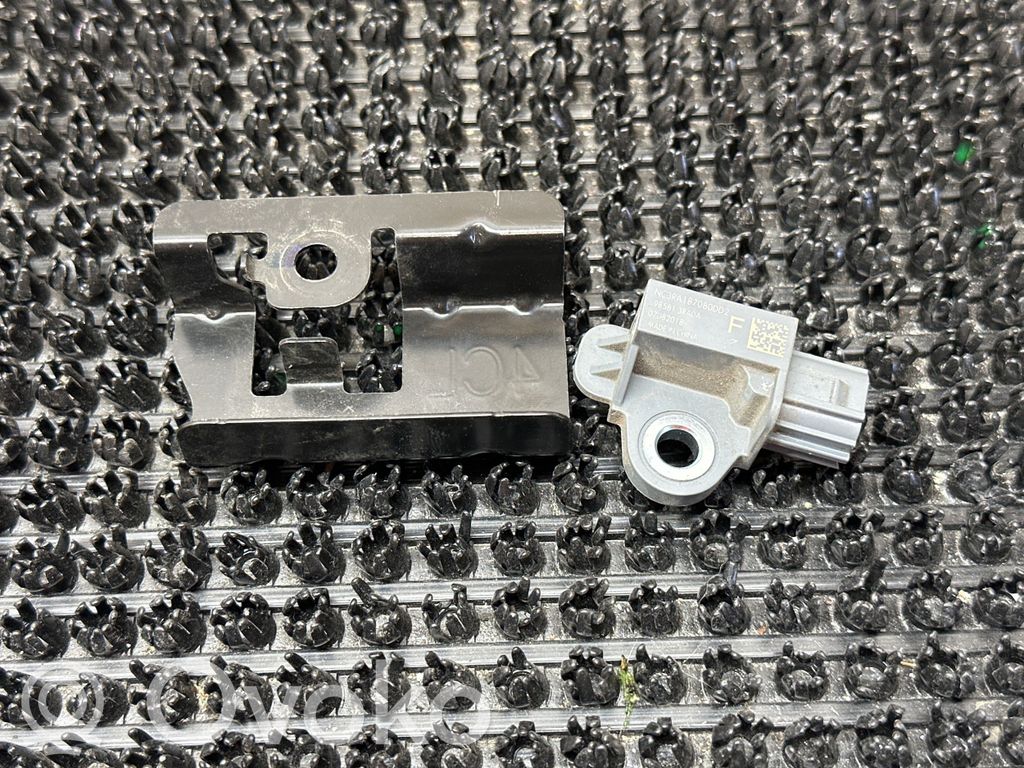 Czujnik uderzenia Airbag   985813RA0A,07082018,9R18700D2