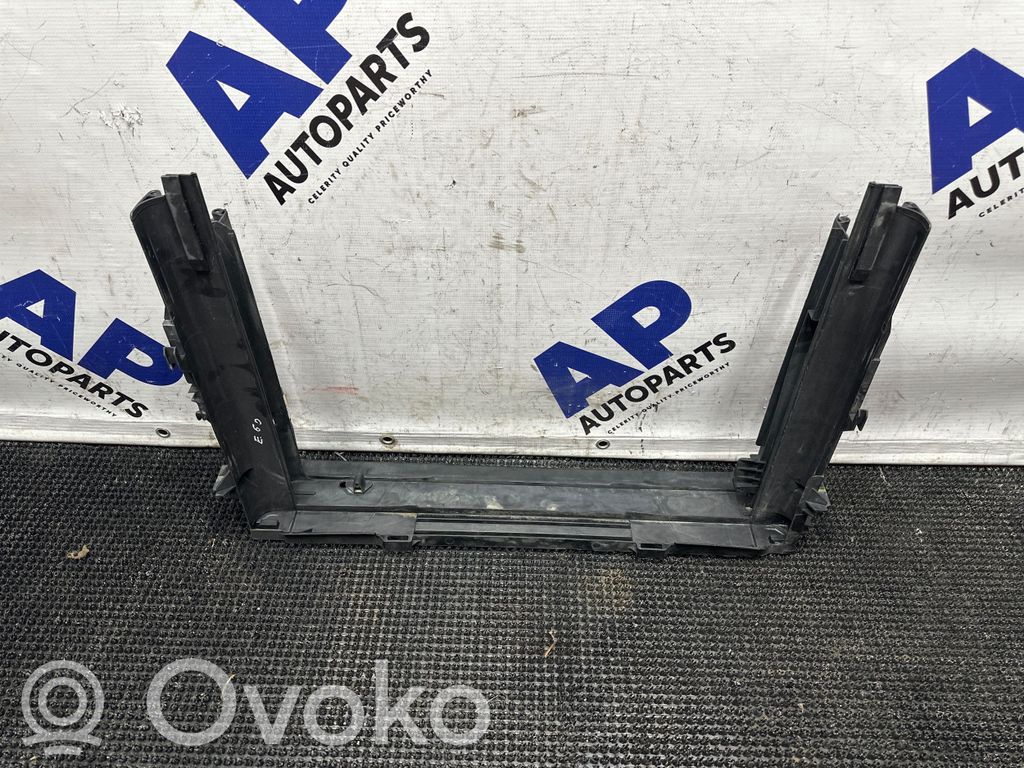 BMW 5 E60 E61 Radiatoru panelis 