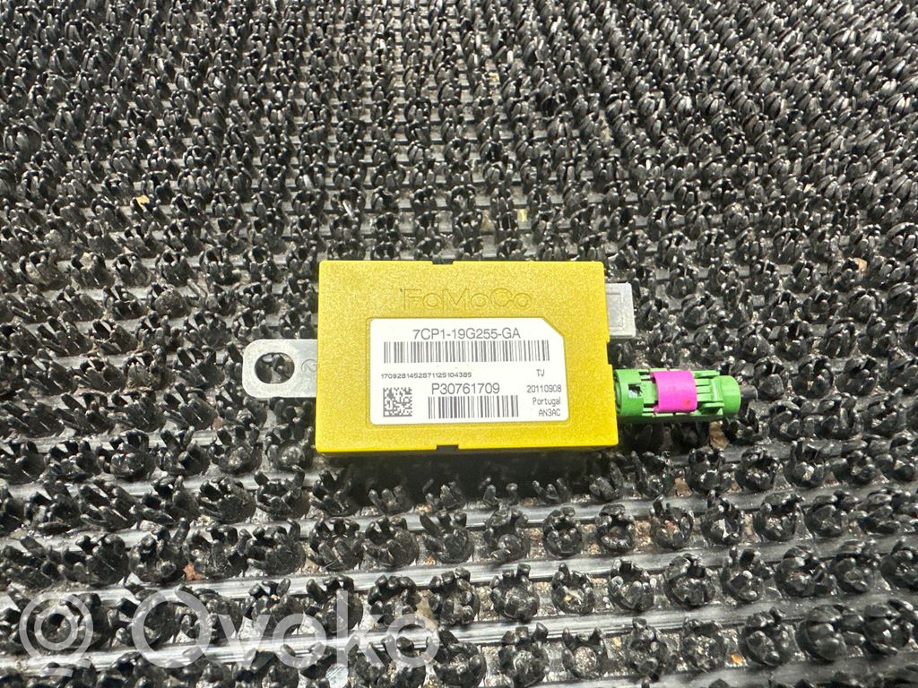 Volvo V60 Amplificator antenă aeriană 