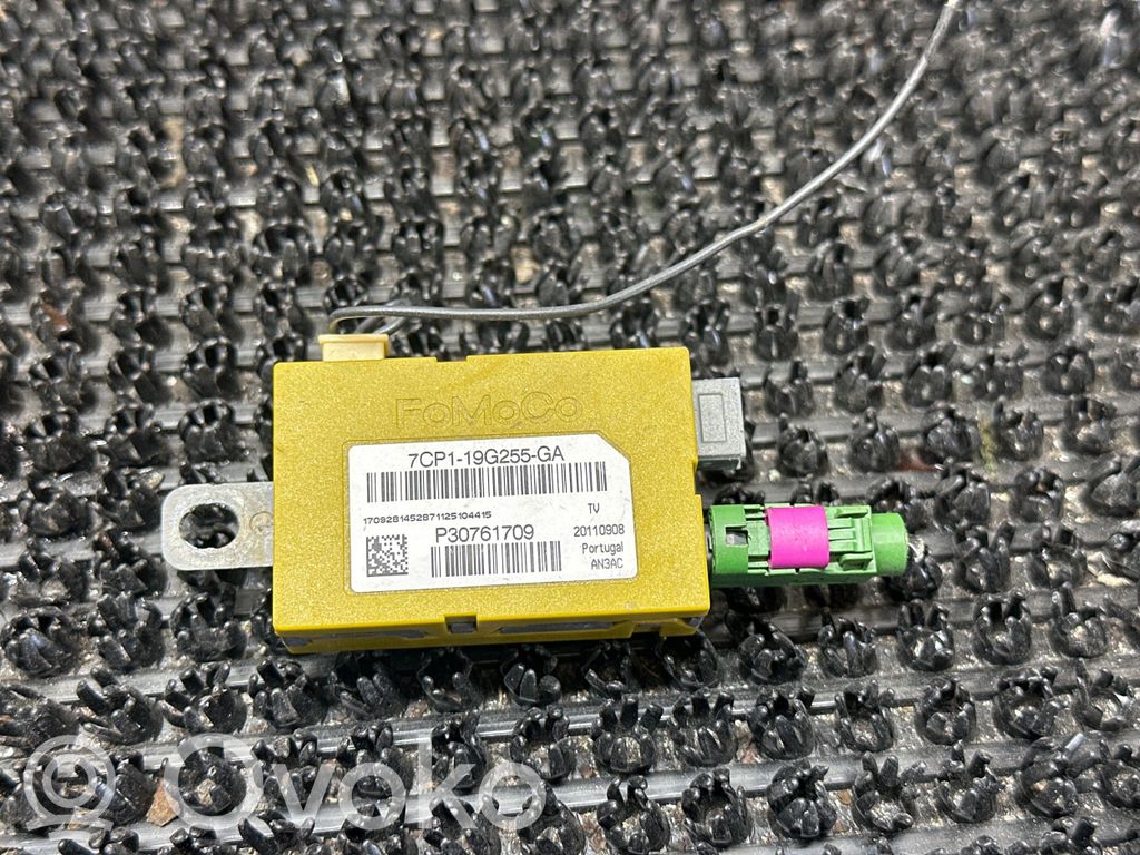 Volvo V60 Amplificator antenă aeriană 