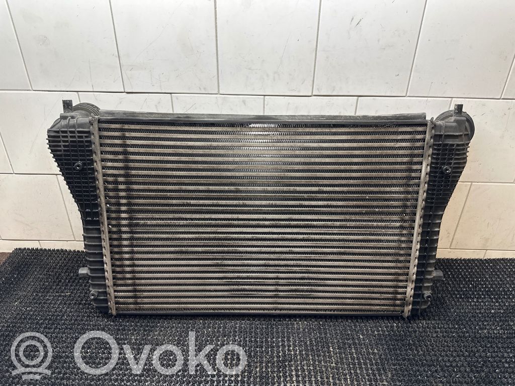 Interkūlerio radiatorius   1K0145803A