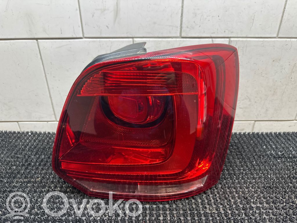 Volkswagen Polo V 6R Lampa tylna 
