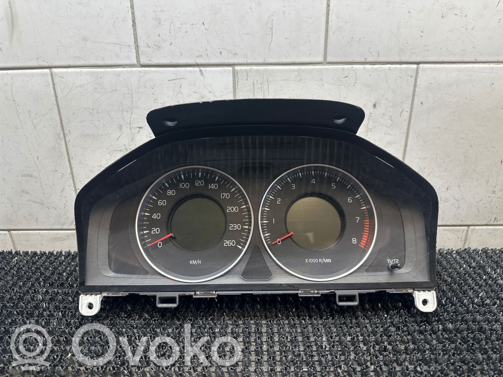 Volvo S60 Speedometer (instrument cluster) 