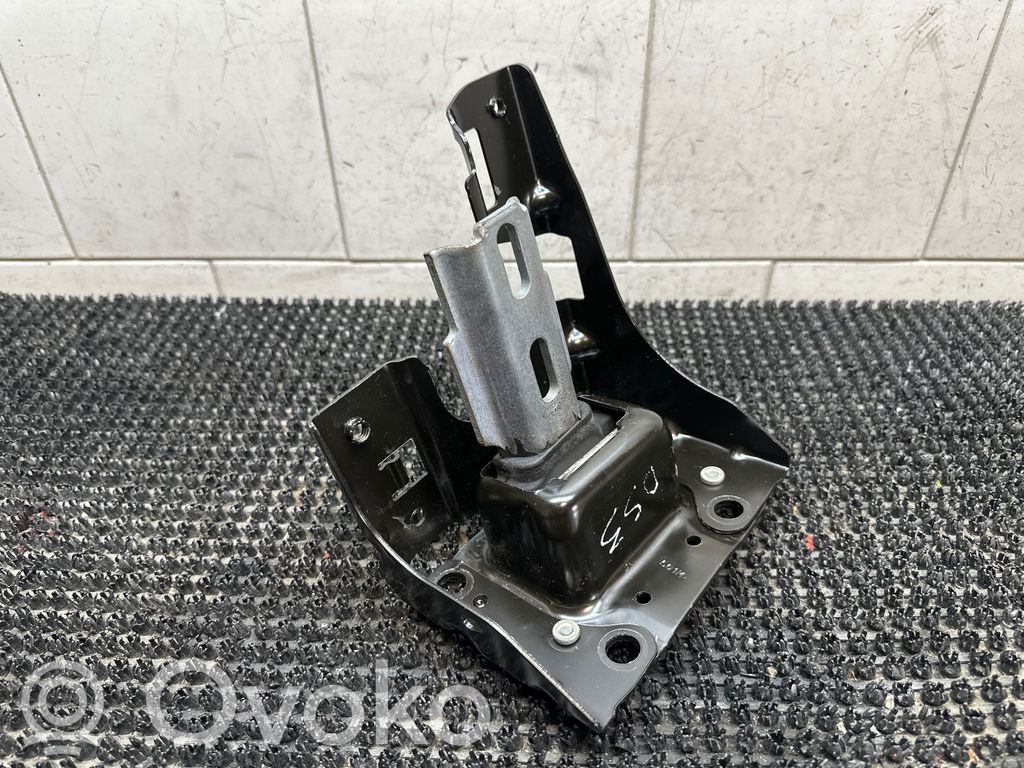 Citroen DS3 Engine mount bracket 