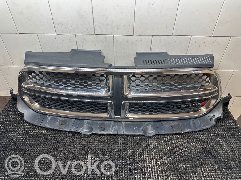 Dodge Durango III Etupuskurin ylempi jäähdytinsäleikkö 