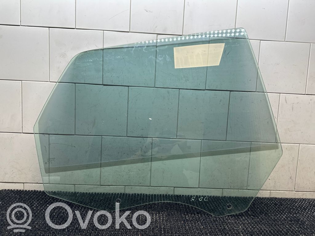 Dodge Durango III Rear door window glass 