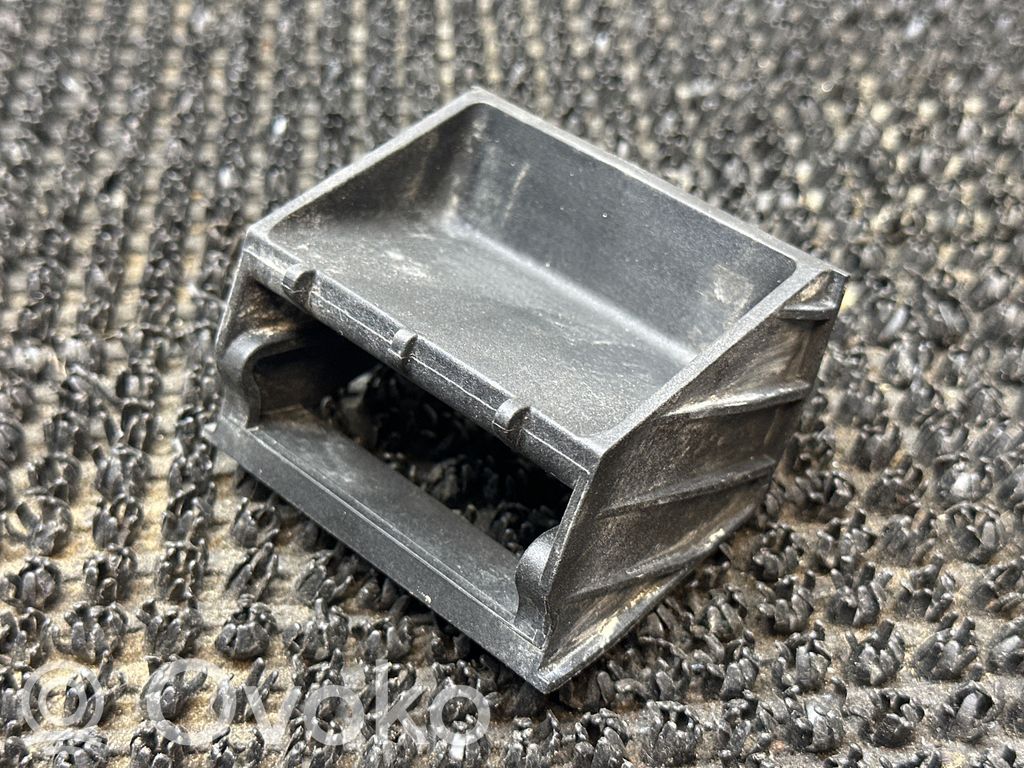 BMW X5 E70 Radiator mount bracket 